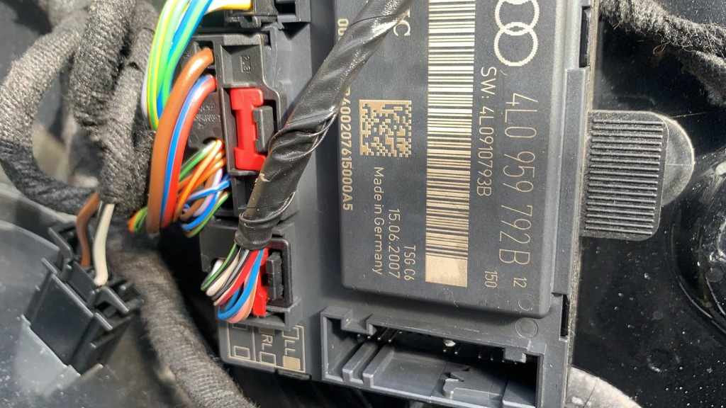 Calculator confort usa stanga fata AUDI Q7 4L0959792B 4L0910793B