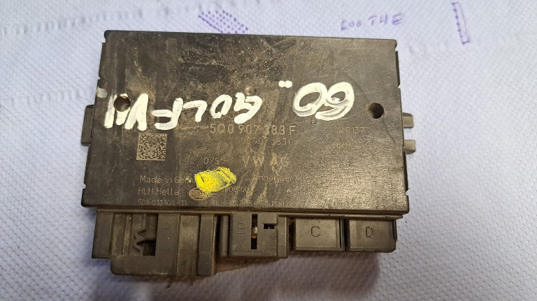 Calculator control carlig remorcare Volkswagen Golf 7 cod 5Q0907383F