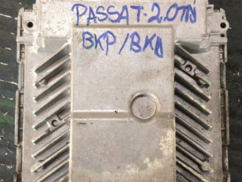 Calculator Ecu Volkswagen Passat B6 2.0 TDi cod motor BKP