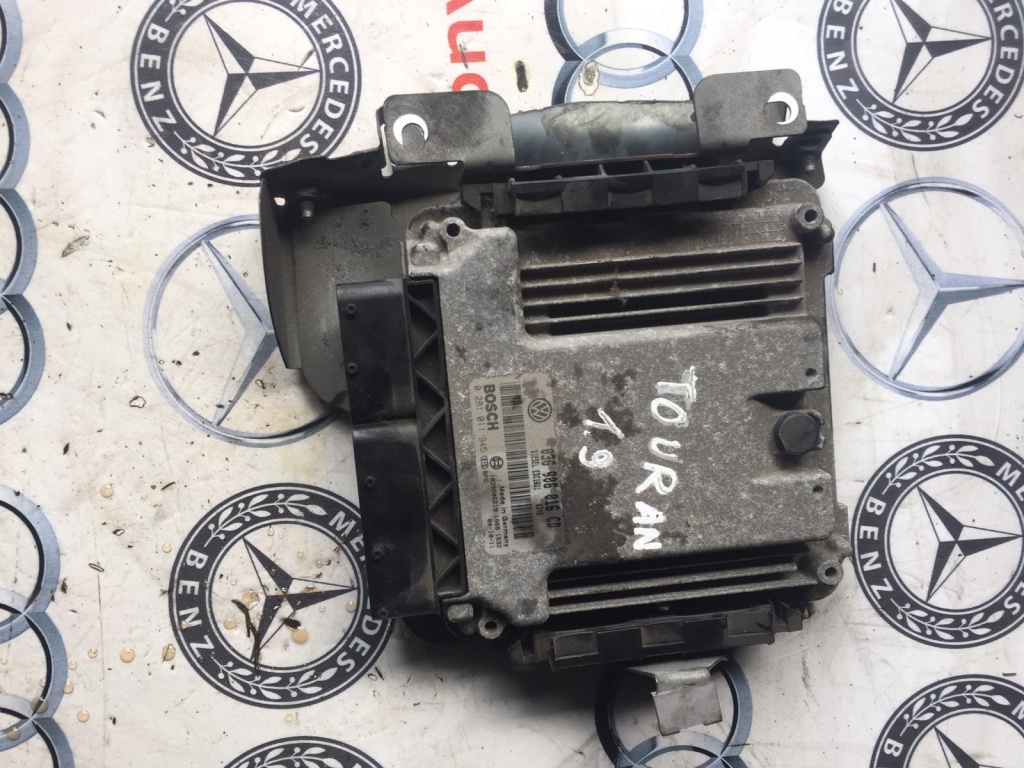 Calculator ECU VW Touran 1.9 03g 906 016 cd