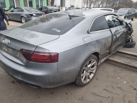 Calculator injectie Audi A5 2009 coupe 2.0 diesel