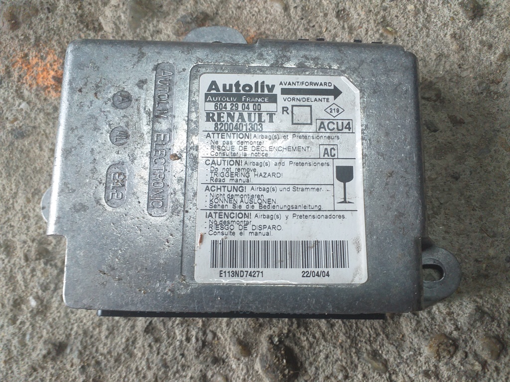 Calculator , modul airbag Renault Megane 2 , Scenic 2 cod : 8200401303 , 604290400 , ACU4
