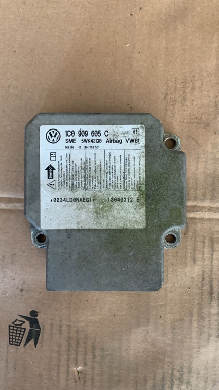 Calculator modul airbag VW Passat B5 1C0909605C