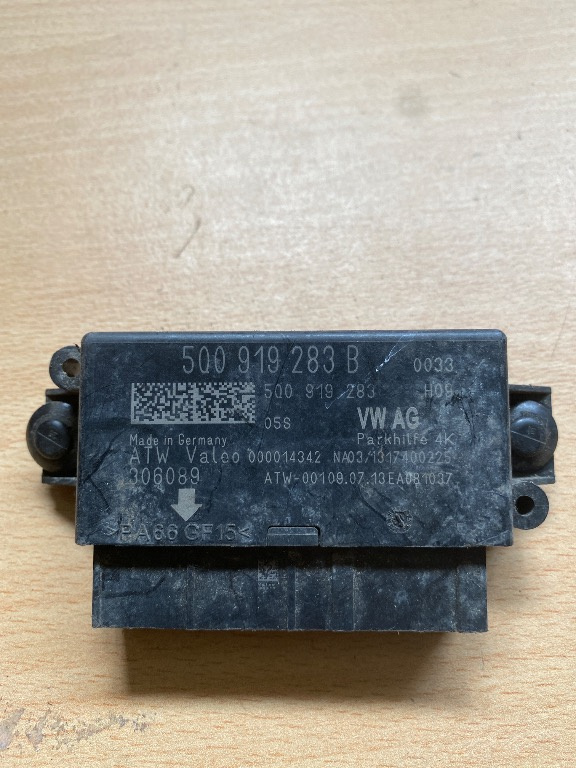Calculator modul senzori de parcare 5Q0919283B 5Q0919283 Skoda Octavia 3 2014 Volkswagen Golf 7