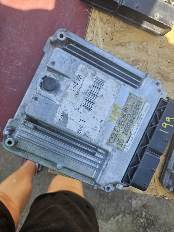 Calculator motor Audi A4 B8 2.0 TDI cod 03L906019C