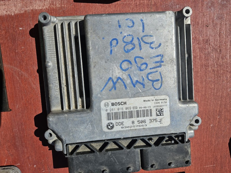 Calculator motor Bmw E90 318d 143 cp cod : 8506375-01 0281016069