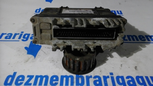 Calculator motor ecm ecu Skoda Felicia I
