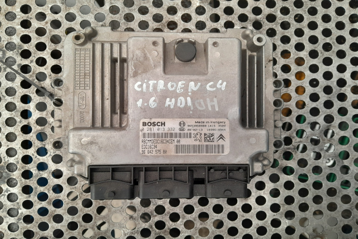 Calculator motor ECU 0281013332 Citroen C4 [2004 - 2008] Hatchback 5-usi 1.6 HDi MT (109 hp)