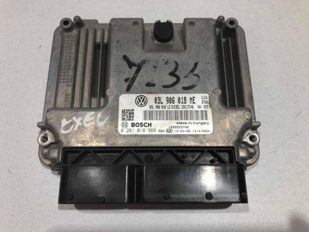 Calculator motor ECU 03l906018me Seat Exeo [2009 - 2012]