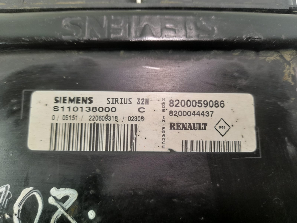 Calculator motor ecu 1.6 benzina K4M700 