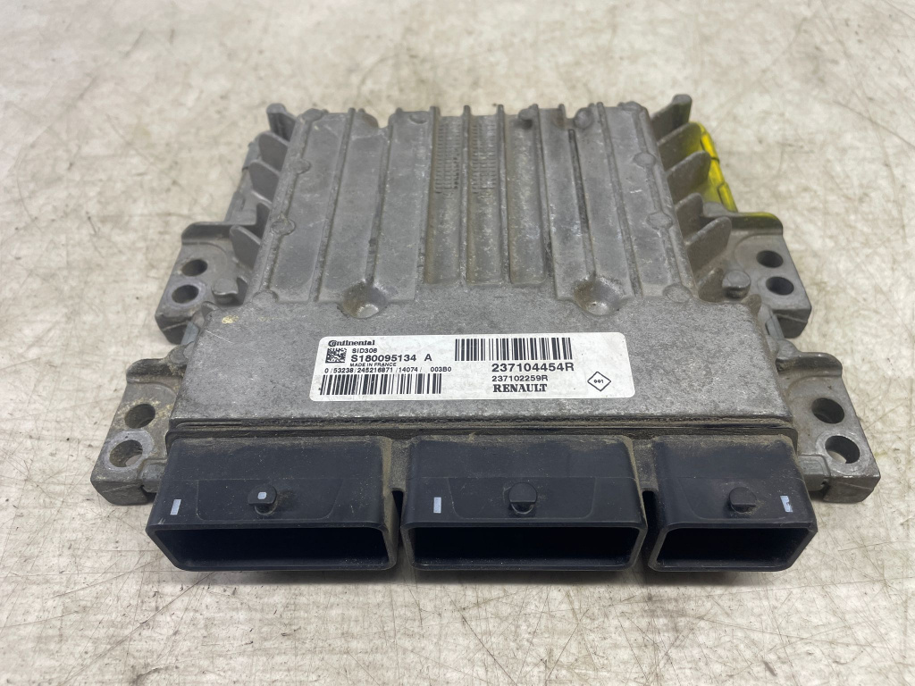 Calculator motor ecu 237104454R S180095134A 1.5 dci Dacia Duster [facelift] [2013 - 2017]