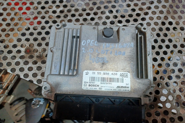 Calculator motor ECU 55590420 ABG6 Opel Insignia A [2008 - 2014] Sports Tourer wagon 5-usi 2.0 DTH AT (160 hp)