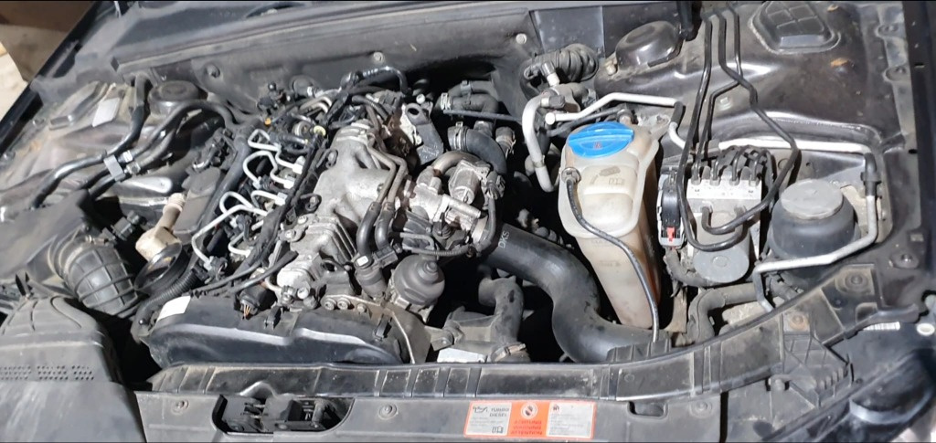Calculator motor ECU Audi A4 B8 2010 Lim