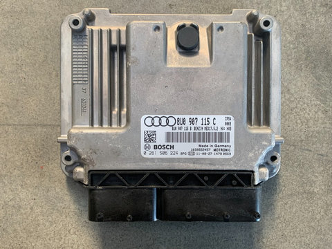 Calculator motor ECU Audi Q3 2.0 TFSI cod 8U0907115C