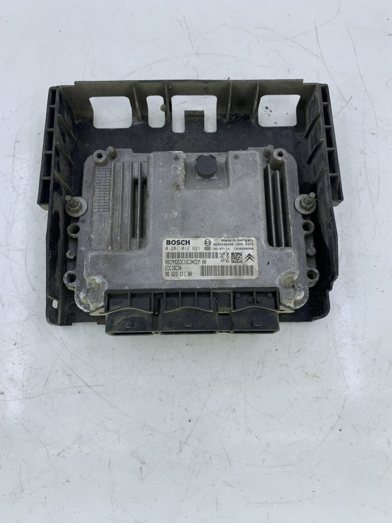 Calculator motor ECU Citroen C3 1.4 DIESEL 8HZ 2002-2009 9654490280 DezP: 34055