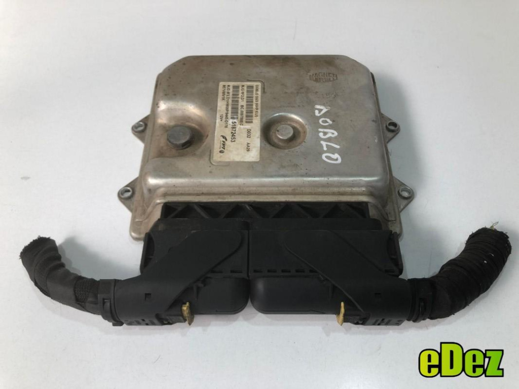 Calculator motor ecu Fiat Doblo (2009->) [263] 1.3 multijet 263a2000 51872453