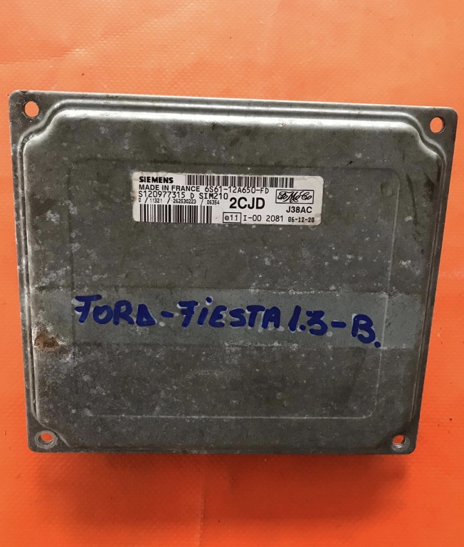 Calculator Motor ECU Ford Fiesta 1.3 benzina SIEMENS 6S61-12A650-FD