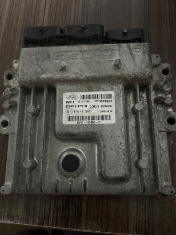 Calculator motor ECU ford kuga 2 2014 2.0 tdci automata 28383257 DV41-12A650-CF