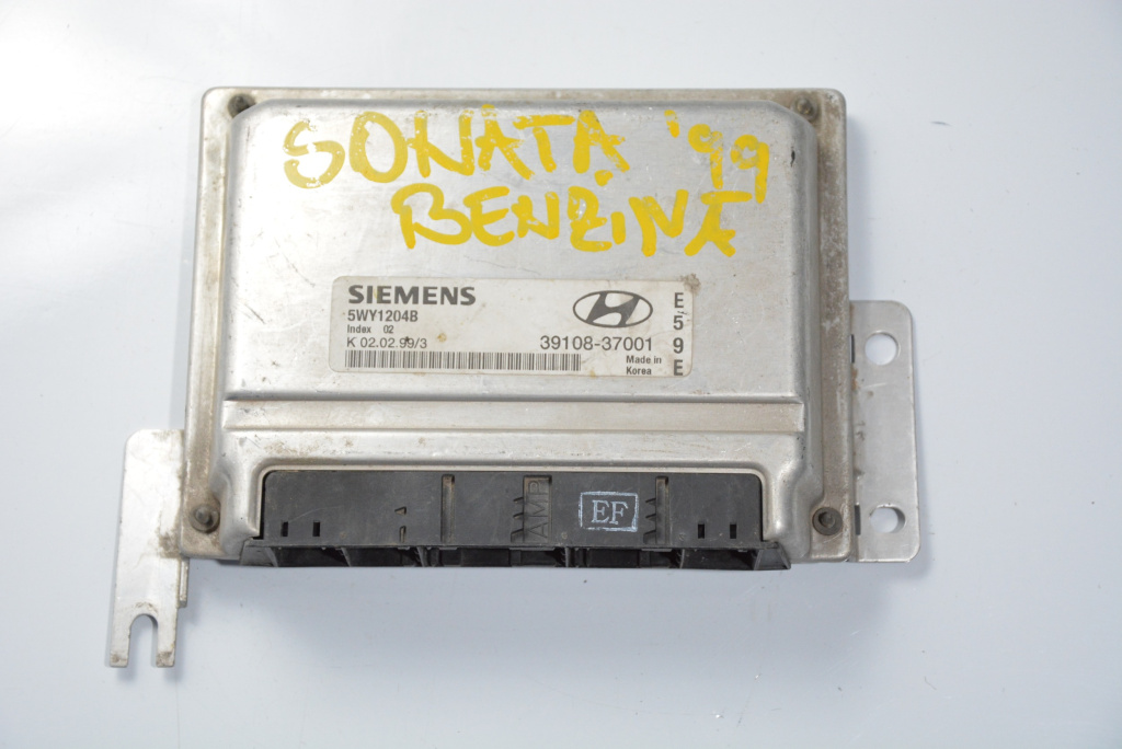 Calculator Motor / ECU Hyundai SONATA Mk 2 (Y-3) 1993 - 1998 5WY1204B, 39108-37001