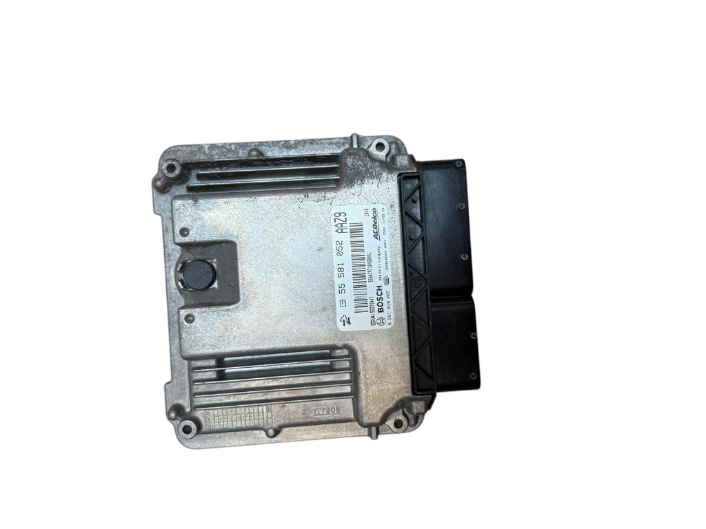 CALCULATOR MOTOR ECU OPEL COD 55579447 55581052 55579447