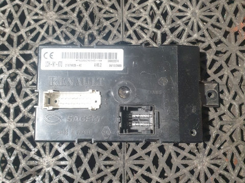 Calculator motor ECU Opel Movano 2.5 CDTI cod 21676825-4C / UCH-N1-X70