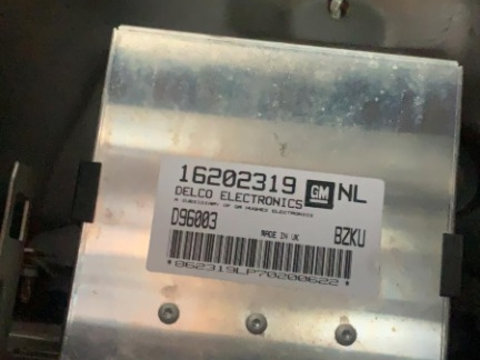 Calculator motor ECU Opel Vectra B 1.6 benzina 16202319NL