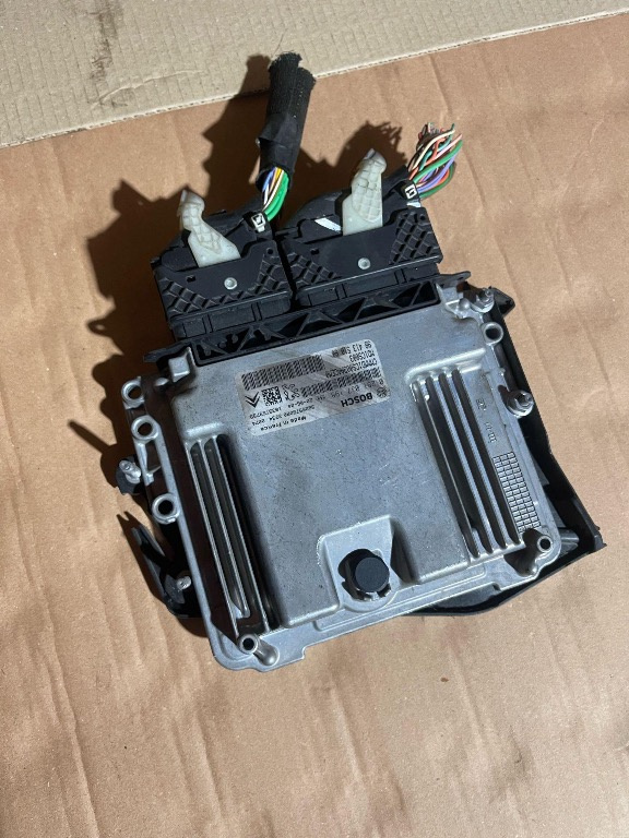 Calculator motor ECU Peugeot 3008 1.5 HD