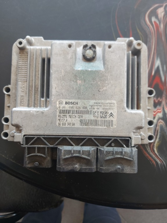 Calculator motor ECU Peugeot 308 0261S05626 9666934280