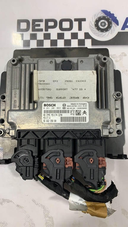 CALCULATOR MOTOR ECU PEUGEOT 308 2009 1.4 BENZINA 8FS COD 96 662 358 80 / COD BOSCH 0 261 201 863 (id: 454)