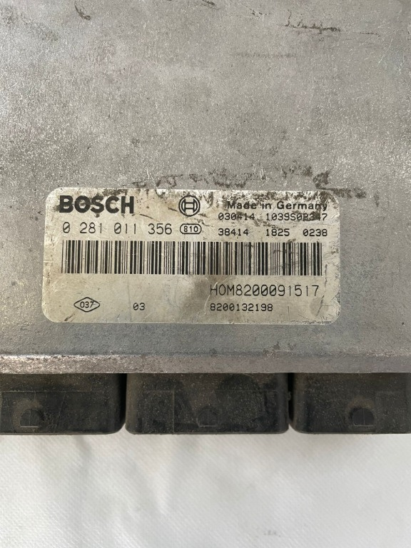 CALCULATOR Motor Ecu Renault Trafic 2.5 dci 2002-2