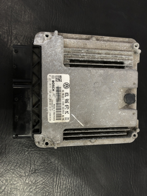 Calculator motor ecu Volkswagen Golf 6, Hatchback 2.0TDI 140CP sedan 2010 (03L906022MC)