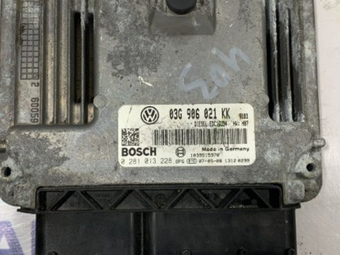 Calculator motor / ECU Volkswagen Jetta 2.0 tdi BKD cod 03G 906 021 KK / cod BOSCH 0 281 013 228