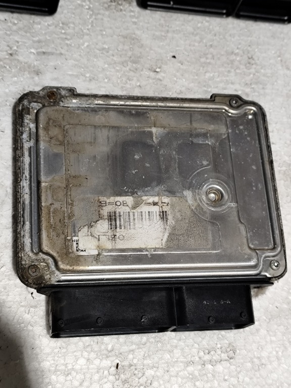 Calculator motor ECU Volkswagen Touran 2.0 2012, 03L907309N