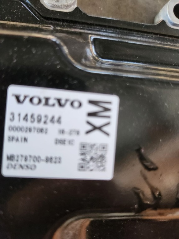 Calculator motor ECU Volvo V40 2.0 I B42