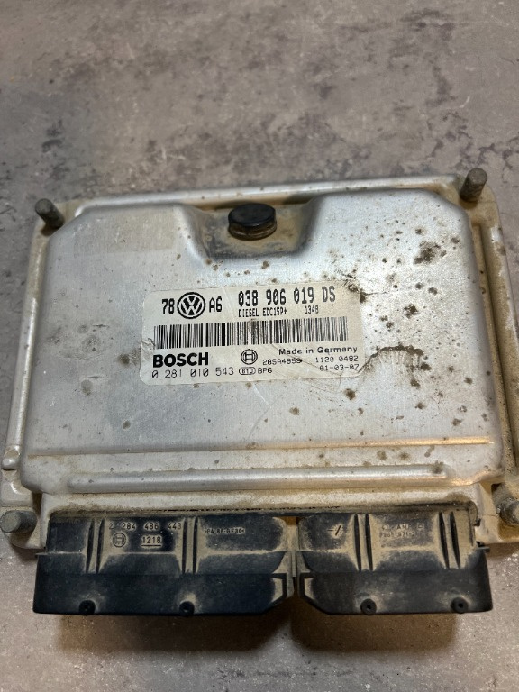 Calculator Motor / ECU VW Passat B5.5 1.9 tdi AVF 2001 - 2005 Cod Piesa : 038 906 019 DS / 038906019DS / 0281