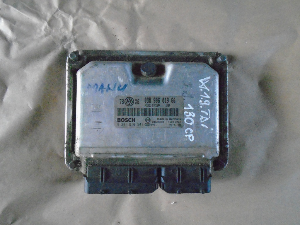 Calculator Motor ECU VW Passat / Volkswagen Golf 4