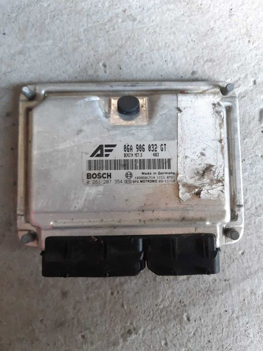 Calculator motor/ecu Vw Sharan 1.8 benzina cod 06A906032
