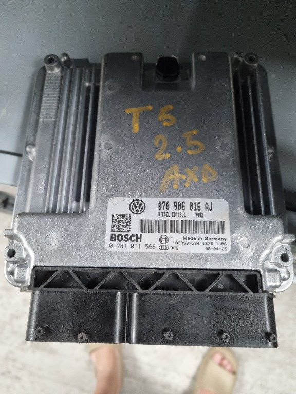 Calculator motor ECU Vw Transporter T5 2.5 TDI Cod 070906016 AJ