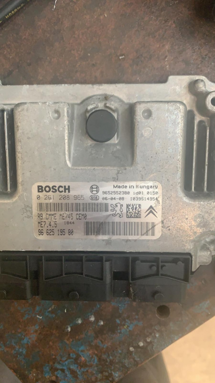 Calculator motor Peugeot 207 2007 0261208965 9662519580
