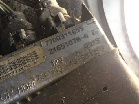 Calculator motor Renault Master 2.5 D 7700311655
