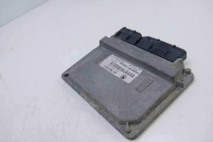 Calculator motor Siemens ECU AQW 047906033C / SWP44203 Skoda Fabia [facelift] [2004 - 2007]