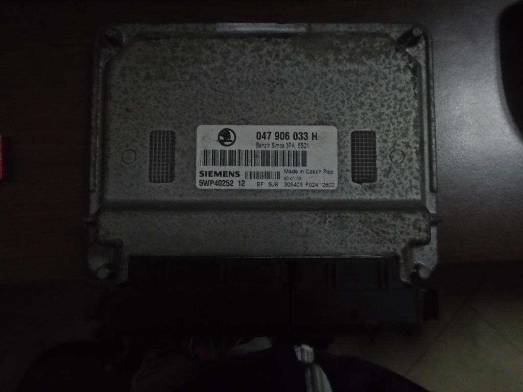 Calculator motor Skoda Fabia 1.4 mpi 047906033H