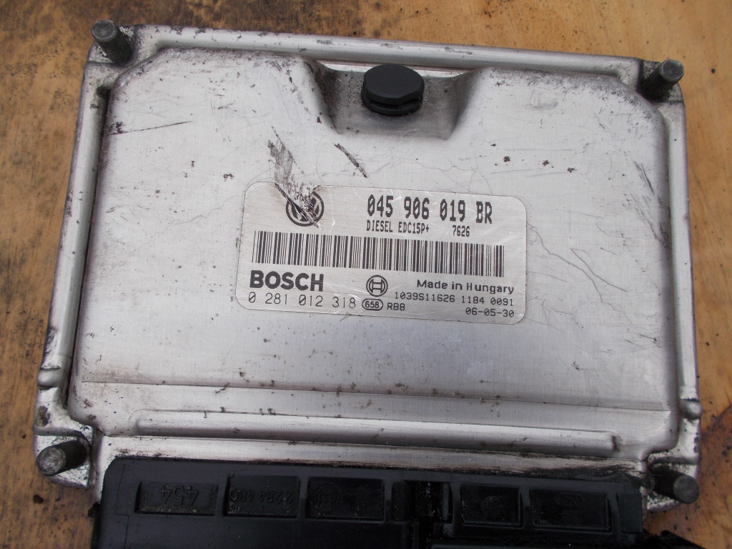 Calculator motor Skoda Fabia , BNM , din 2006