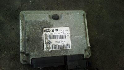 Calculator motor Volkswagen Golf 4 1.4 benzina(AHW