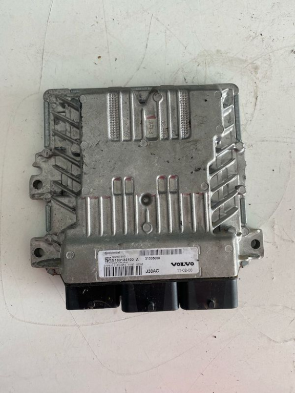 Calculator motor VOLVO V50 2011 31336000 36001648