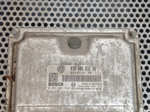 Calculator motor VW Golf 5 1.4 benzina 036906032BA