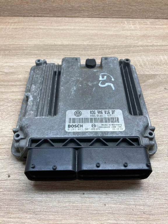 Calculator Motor Vw Golf 5 1.9 tdi 03G906016DF / 0281011901 Volkswagen Golf 5 an 2005 cod piesa 03G906016DF CFN40