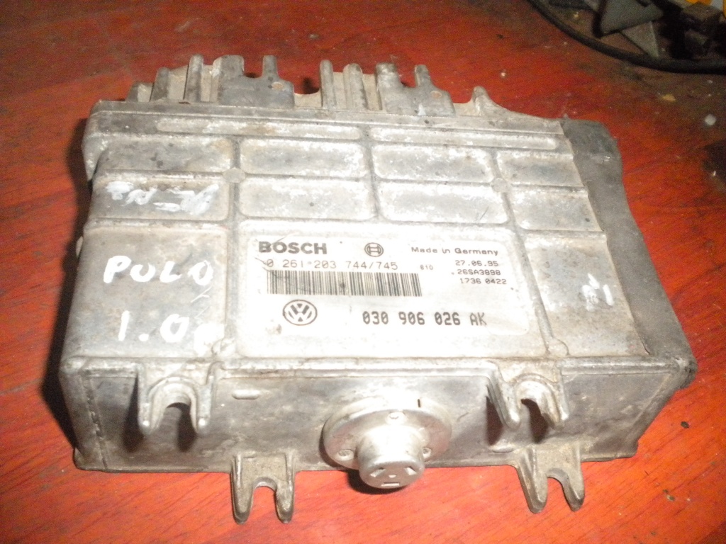 Calculator motor vw polo 030906026 ak