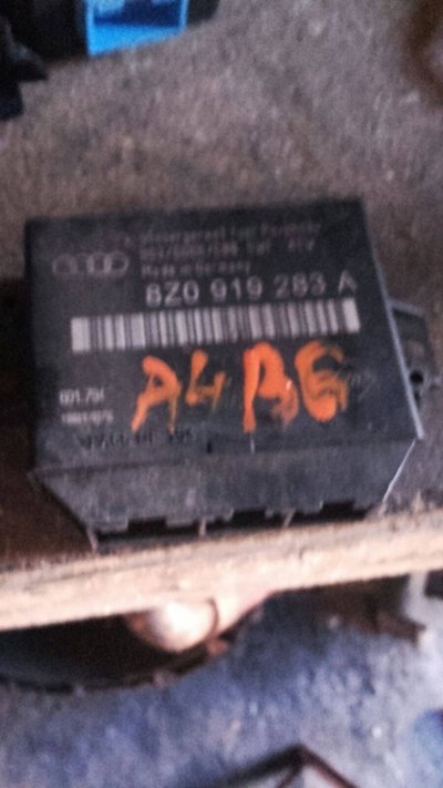 Calculator parktronic pdc senzori parcare Audi A4 