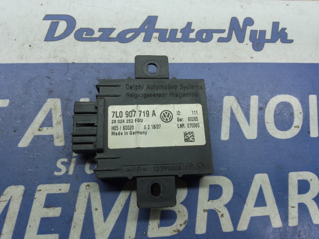 Calculator senzor alarma VW Phaeton 7L0907719 A 2004-2009